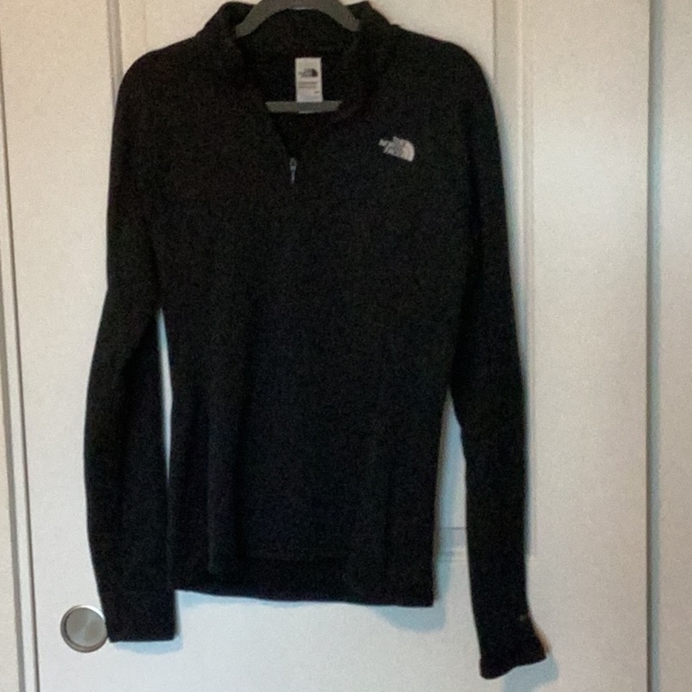 The North Face Black Long-Sleeve Pullover S